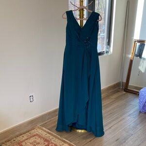 Elegant Teal Evening Gown